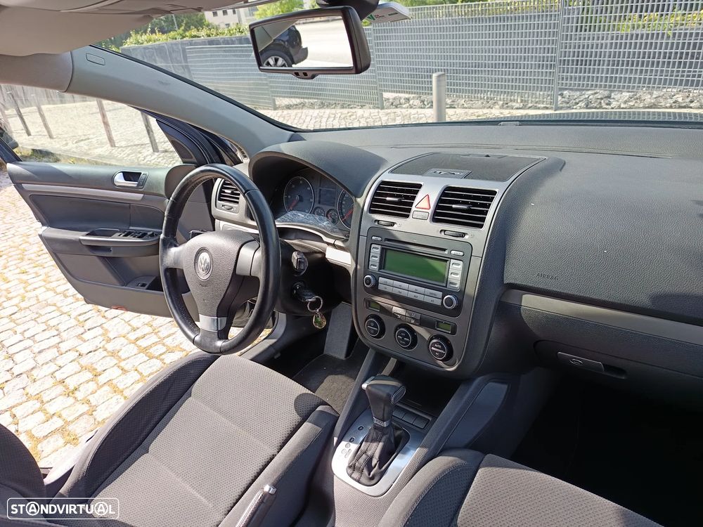 VW Golf 1.9 TDi Confortline DSG 7V - 38