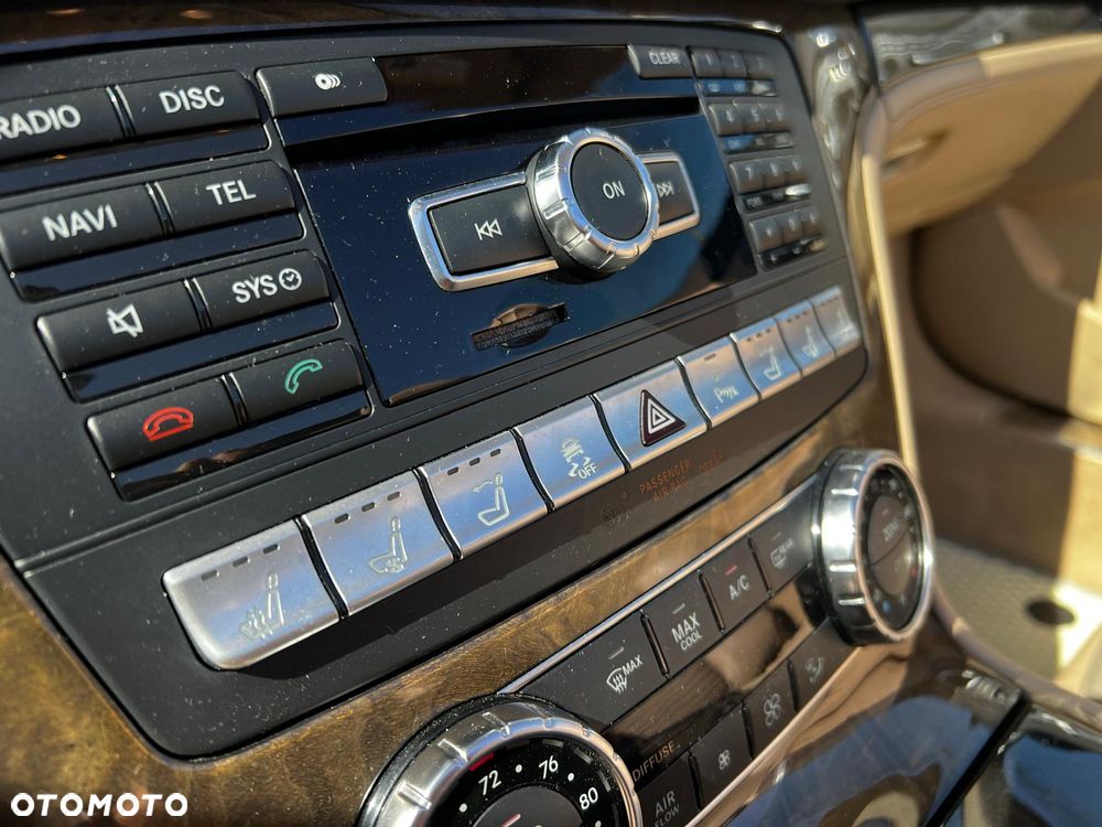 Mercedes-Benz SL - 30