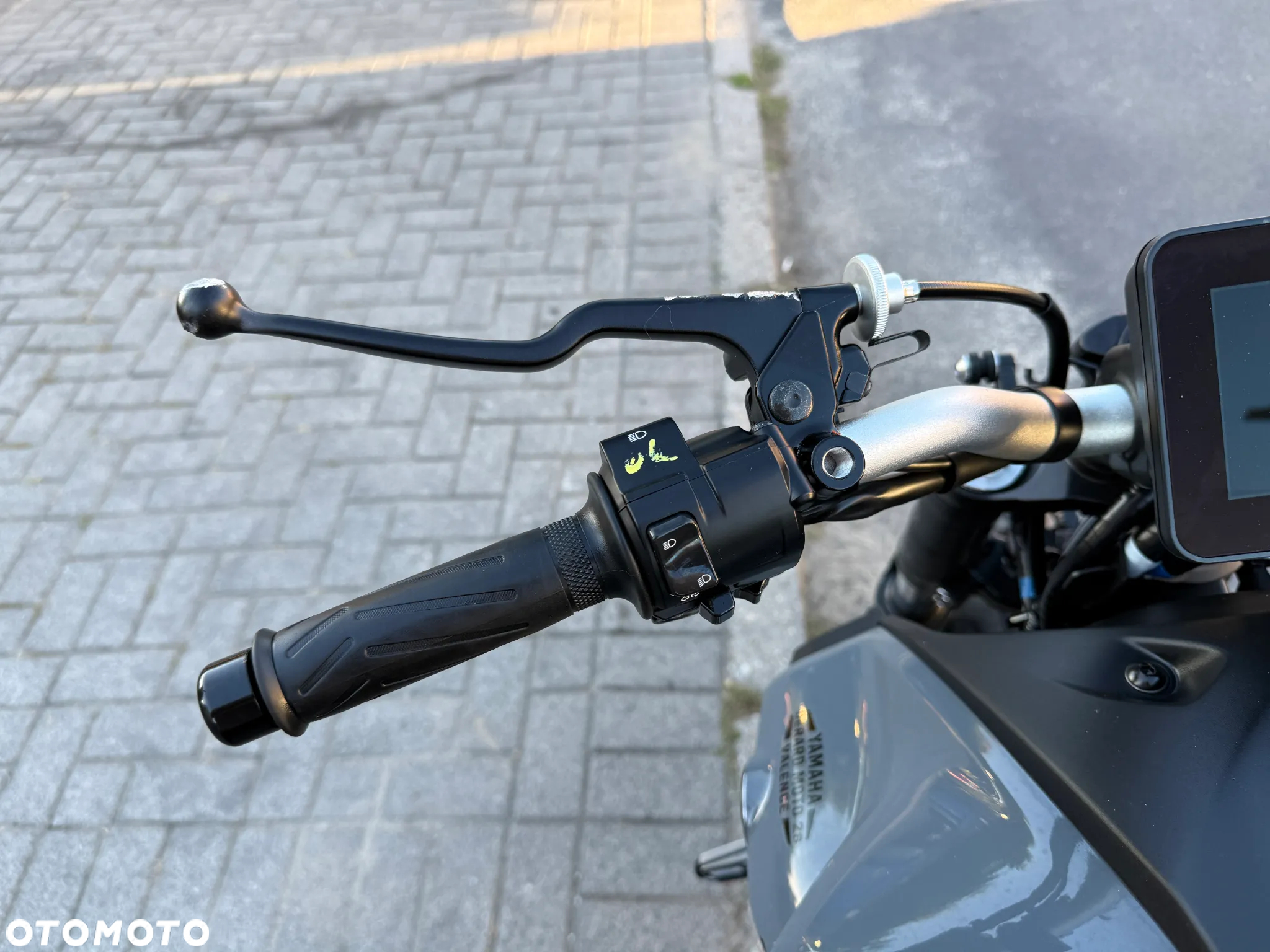 Yamaha MT - 12