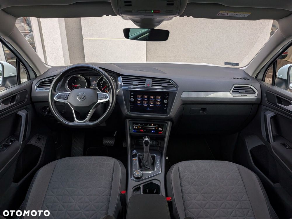 Volkswagen Tiguan 2.0 TDI SCR 4Mot Life DSG - 12