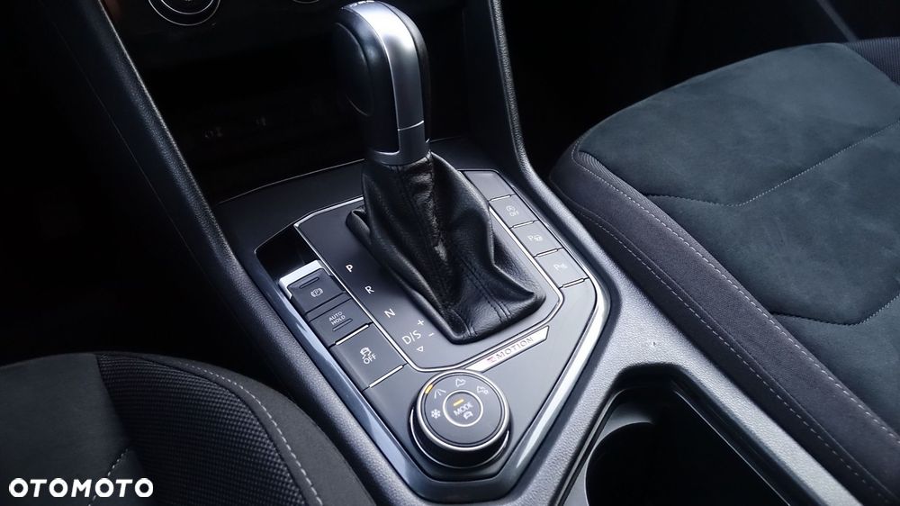 Volkswagen Tiguan - 37