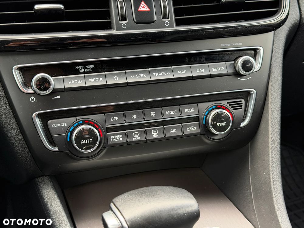 Kia Optima Plug-in Hybrid - 21