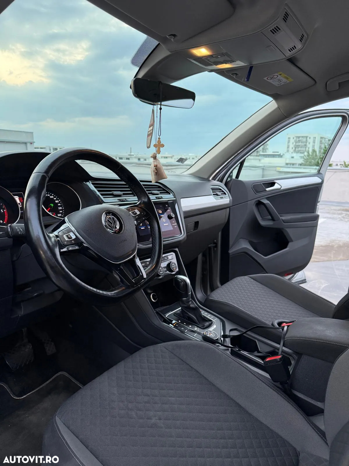 Volkswagen Tiguan 2.0 TDI 4Mot DSG Comfortline - 12