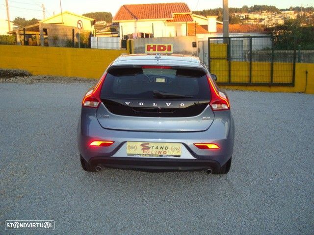 Volvo V40 2.0 D3 R-Design Momentum - 8