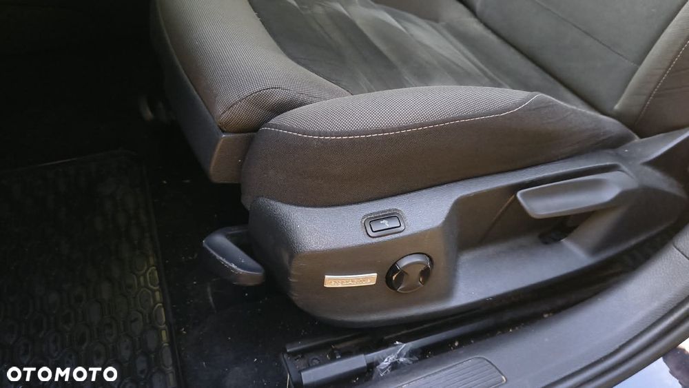 Volkswagen Golf 1.6 TDI BMT Highline DSG - 10