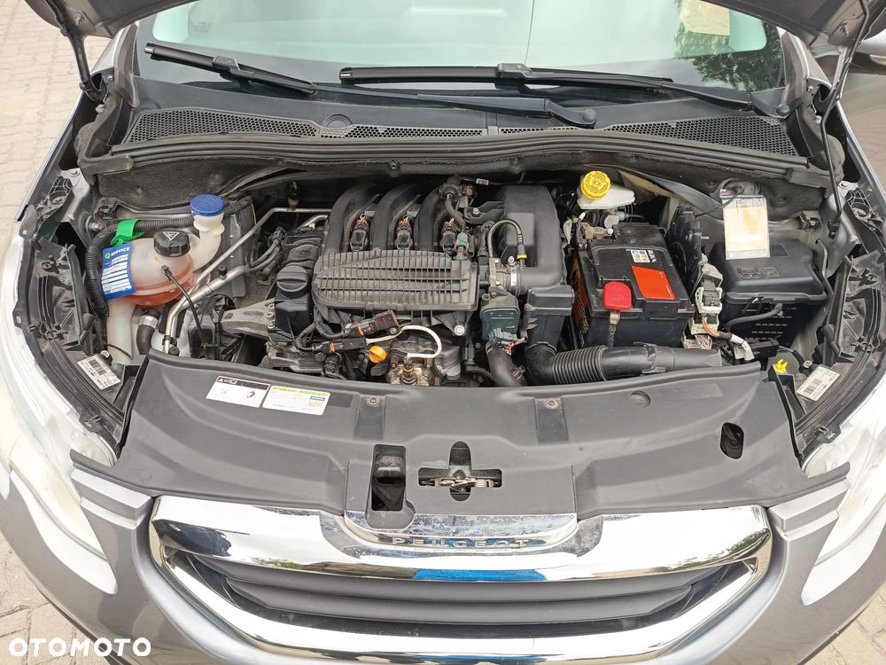 Peugeot 2008 1.2 Pure Tech Style - 9