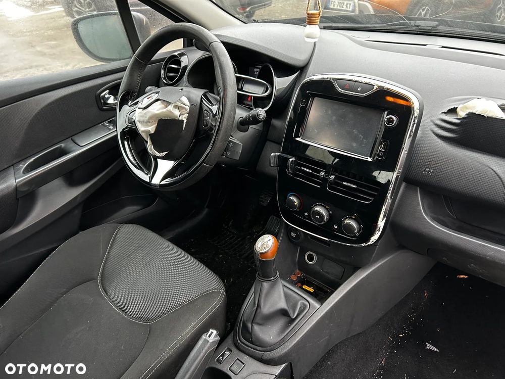 Renault Clio - 18