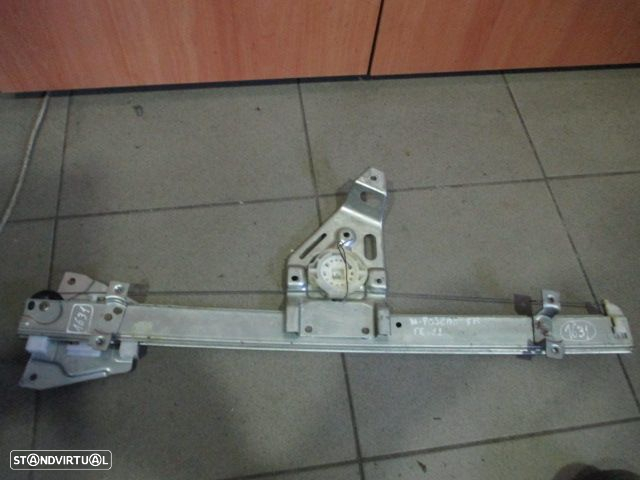 Elevador Sem Motor ELEVSM1631 MITSUBISHI PAJERO 2002 5P FE - 2