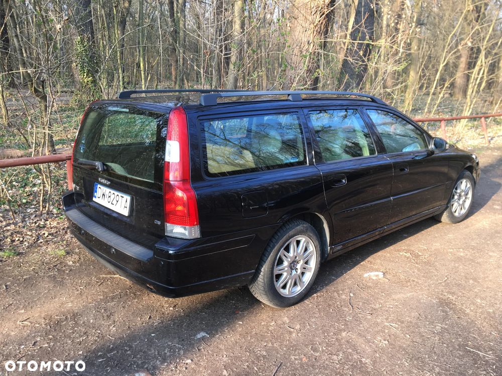 Volvo V70 D5 Momentum - 7