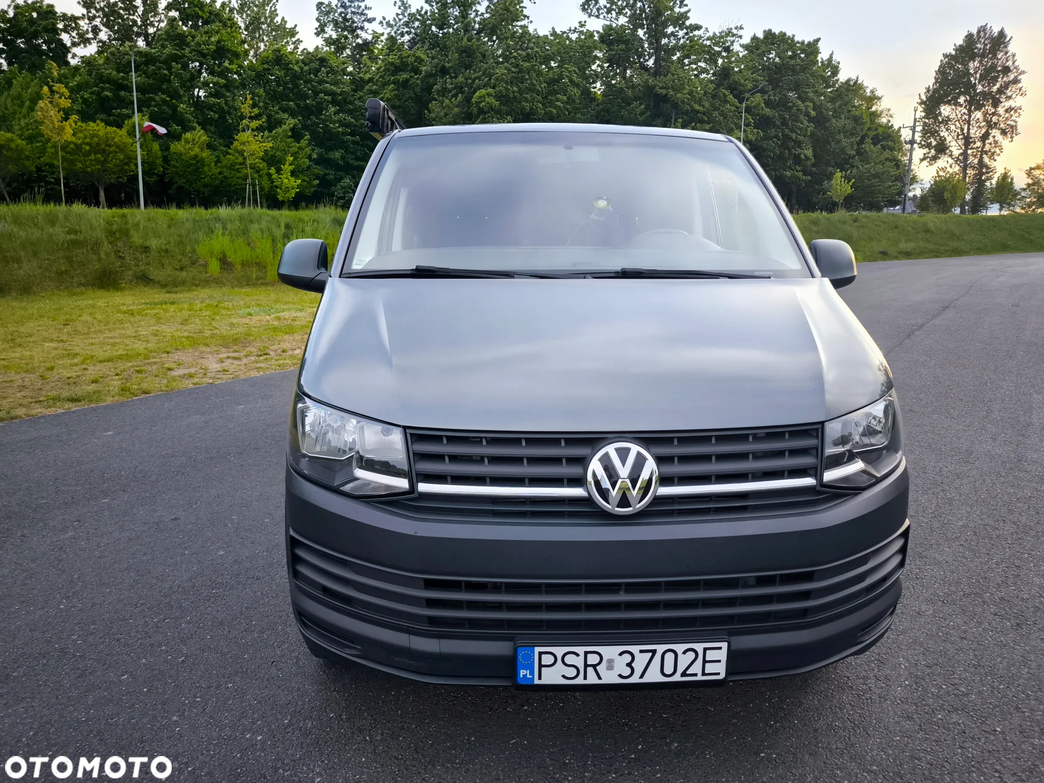 Volkswagen Transporter - 12