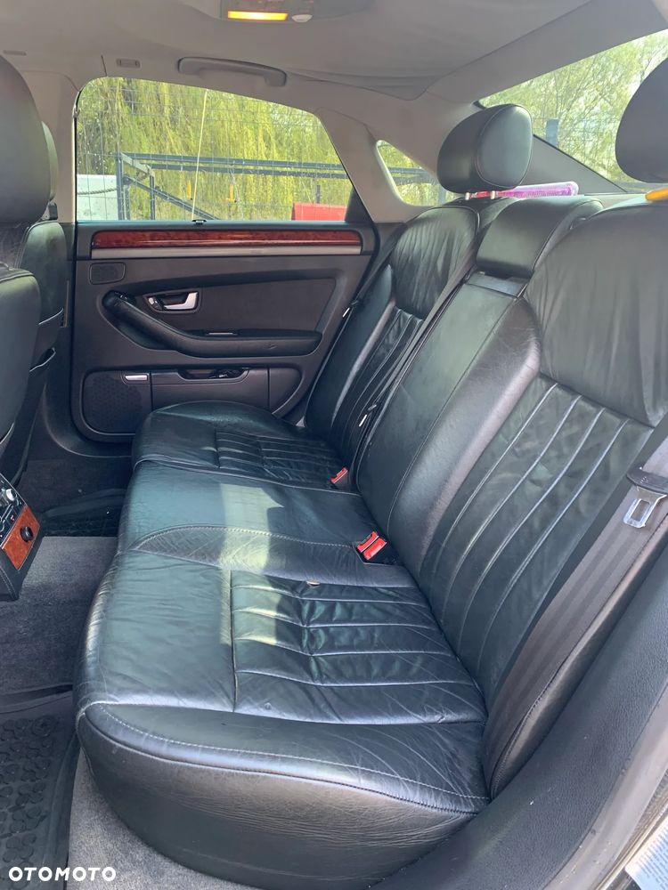 Audi A8 3.7 Quattro - 11