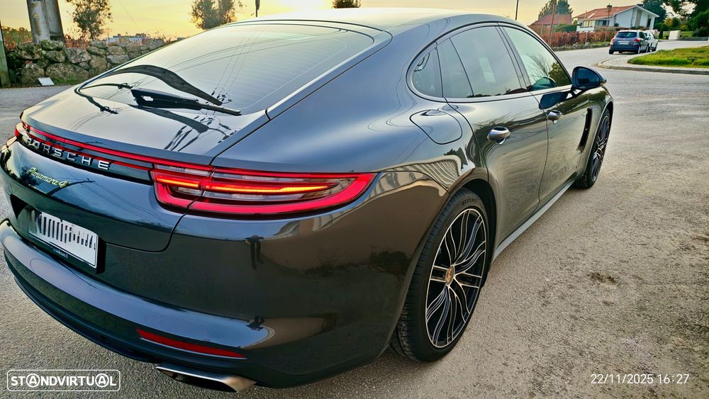 Porsche Panamera 4 E-Hybrid - 21
