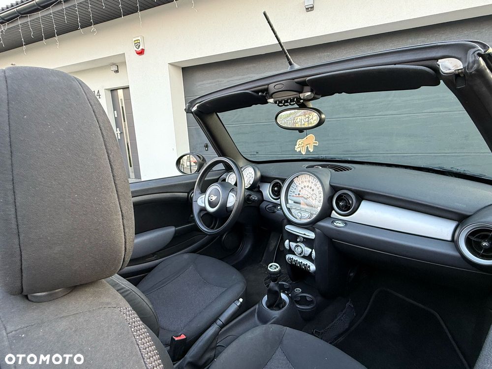 MINI Cooper Standard - 24