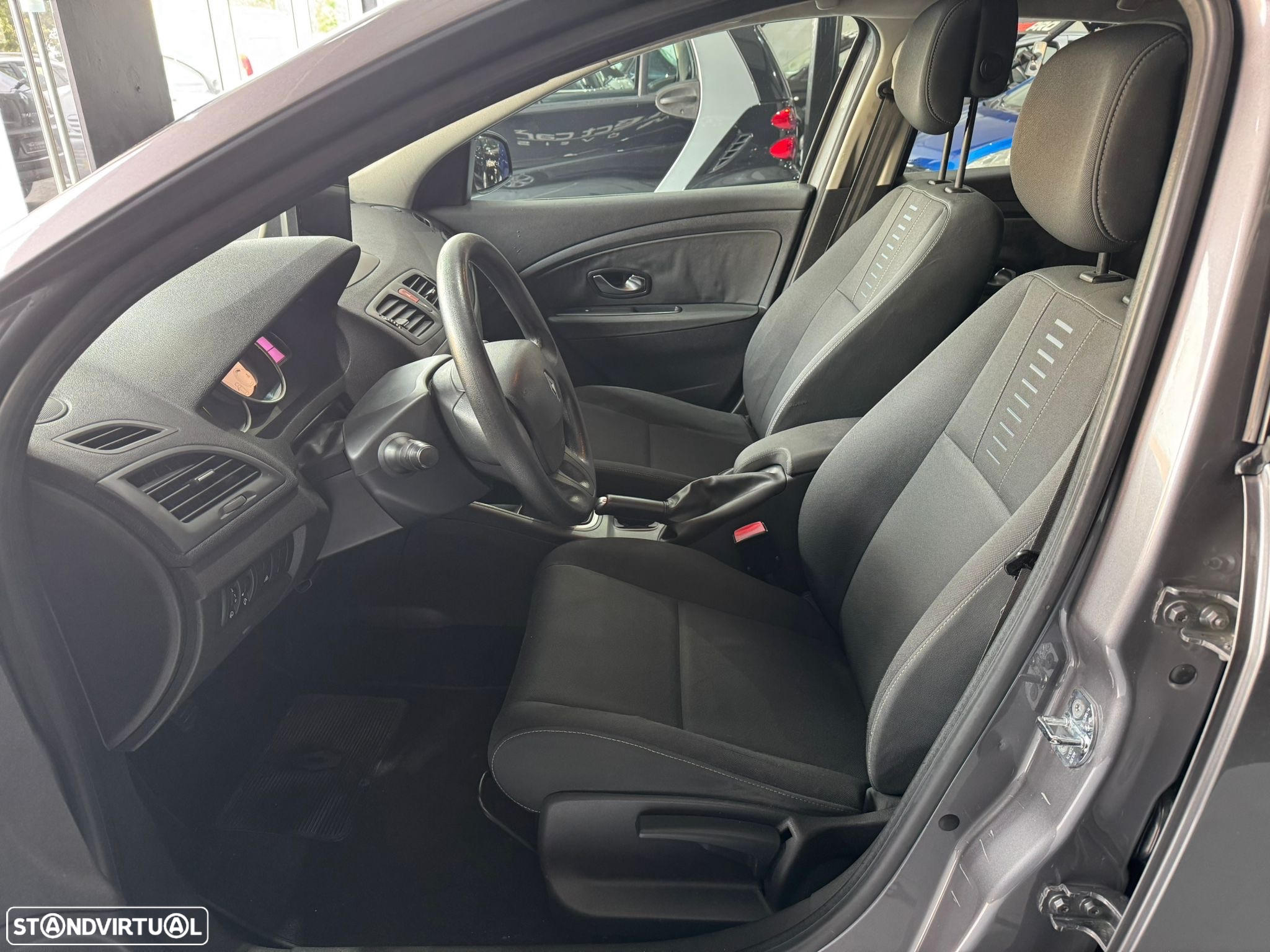 Renault Mégane 1.5 dCi Dynamique - 10