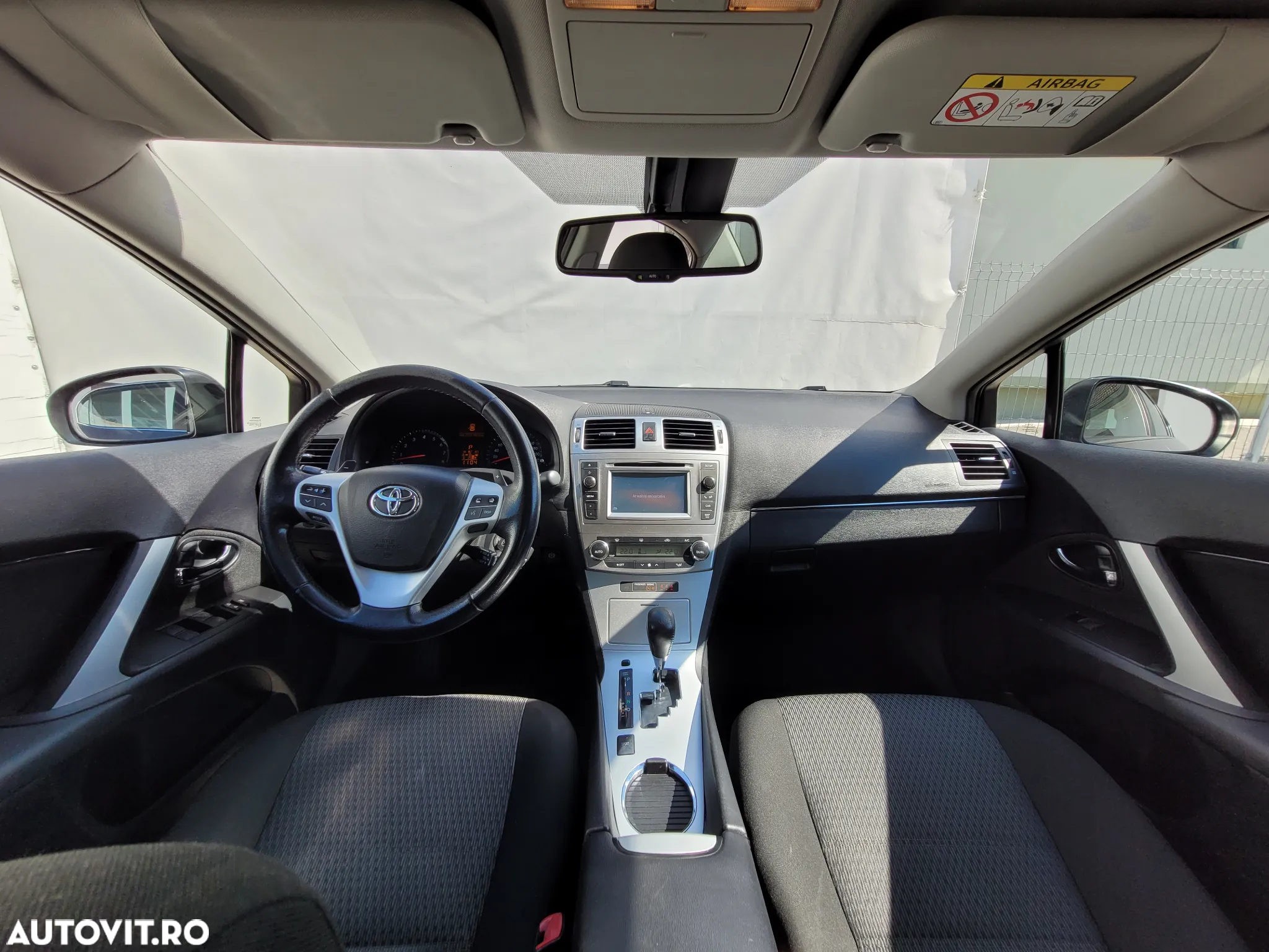 Toyota Avensis 1.8 Multidrive S Elegance - 15