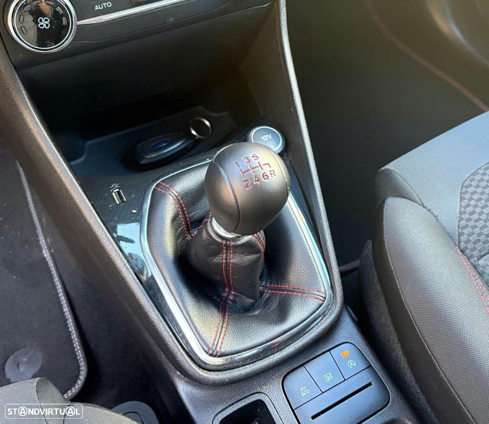 Ford Fiesta 1.0 T EcoBoost STLine - 10