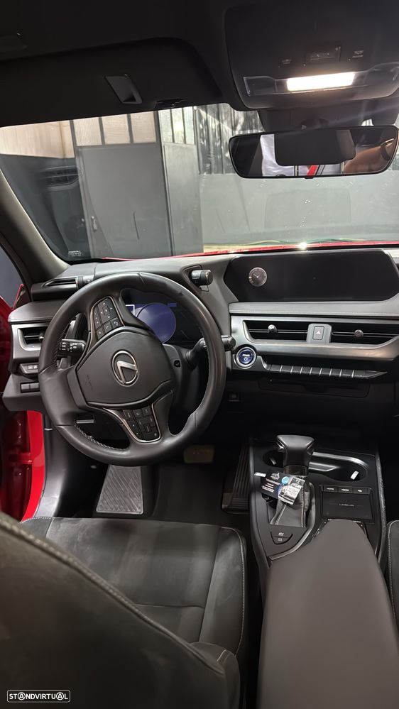 Lexus UX 200 - 6