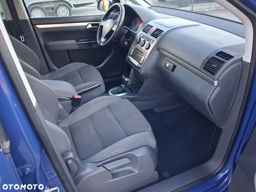 Volkswagen Touran 1.4 TSI DSG Highline - 12