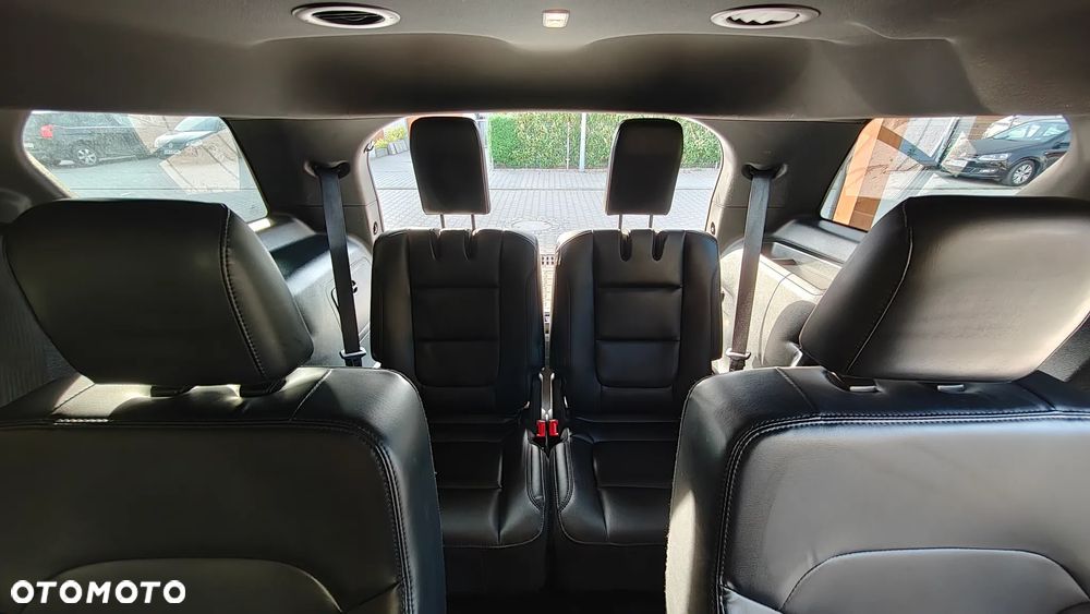 Ford Explorer - 20