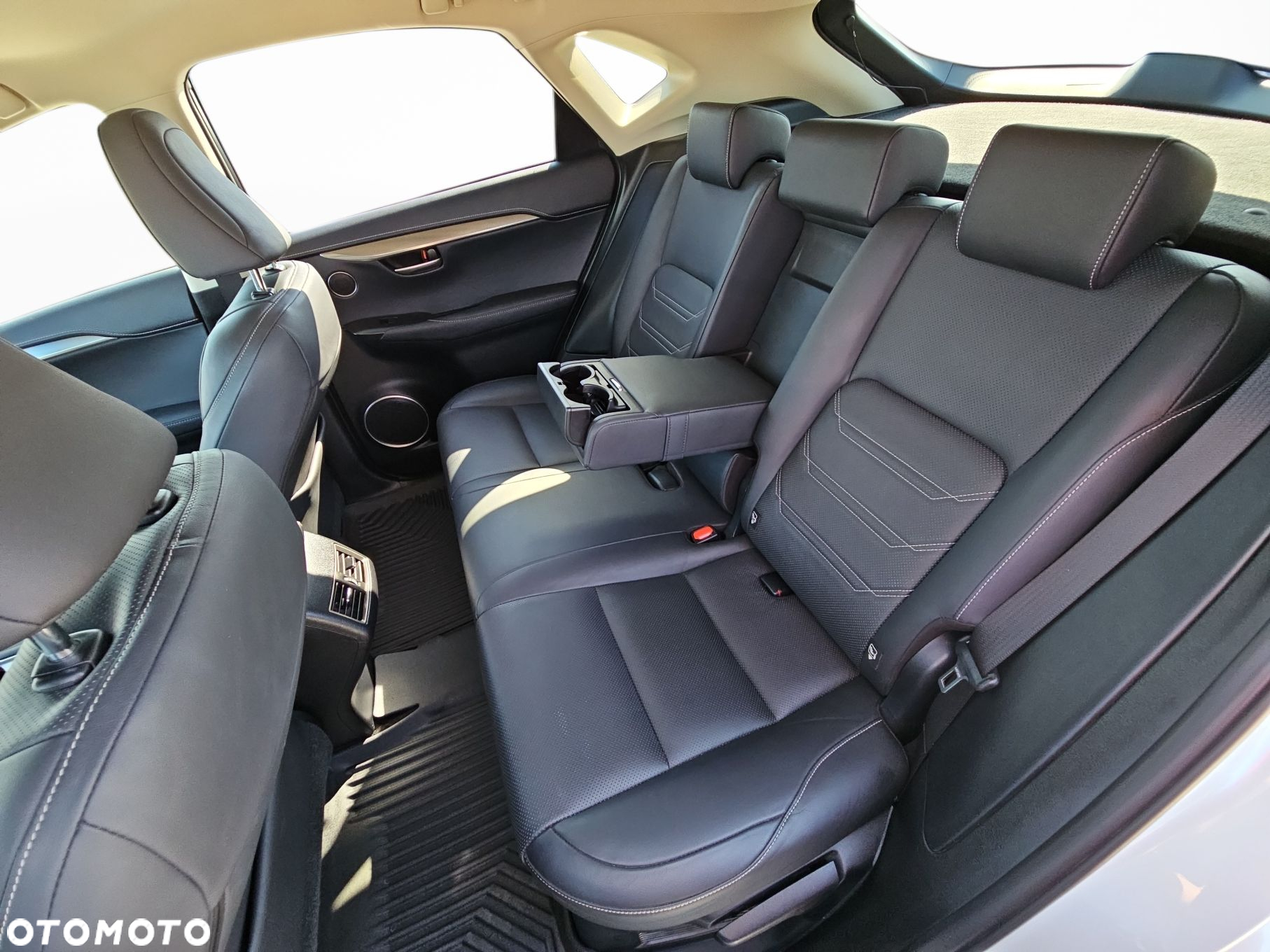 Lexus NX 200t Comfort AWD - 10
