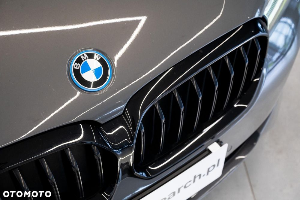 BMW Seria 5 530e xDrive - 36
