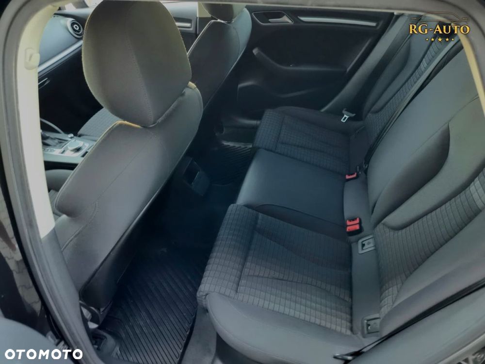 Audi A3 Sportback - 35