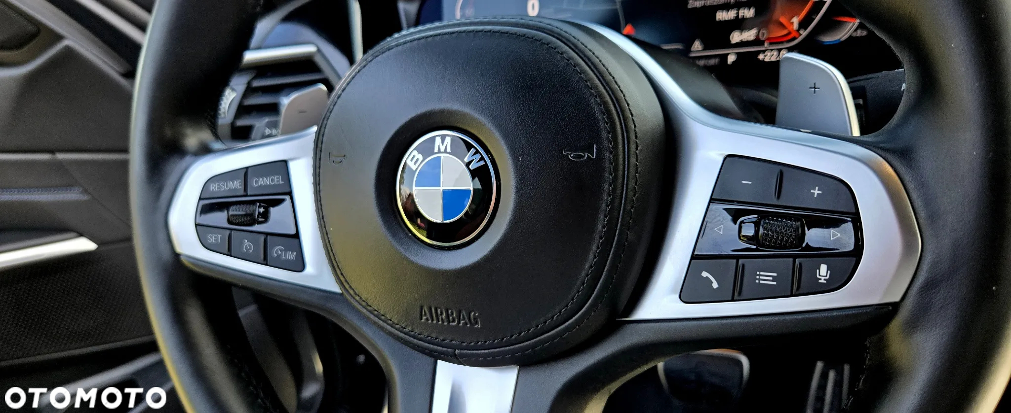 BMW Seria 3 330i M Sport - 26