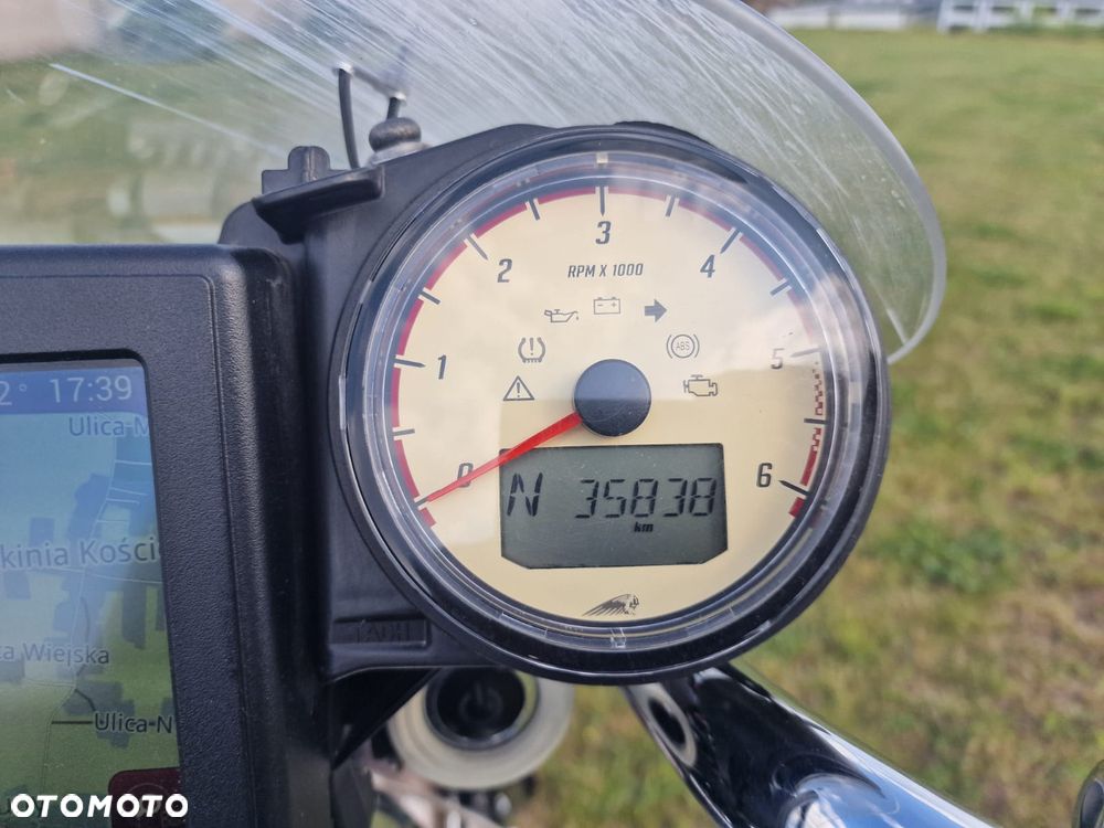 Indian Roadmaster - 9