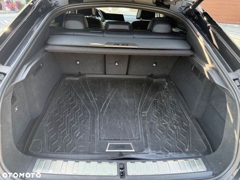 BMW X6 xDrive40i - 14