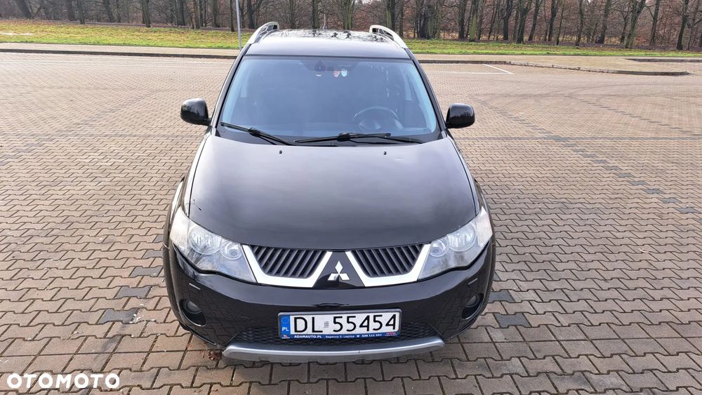Mitsubishi Outlander 2.0 DID Instyle - 1