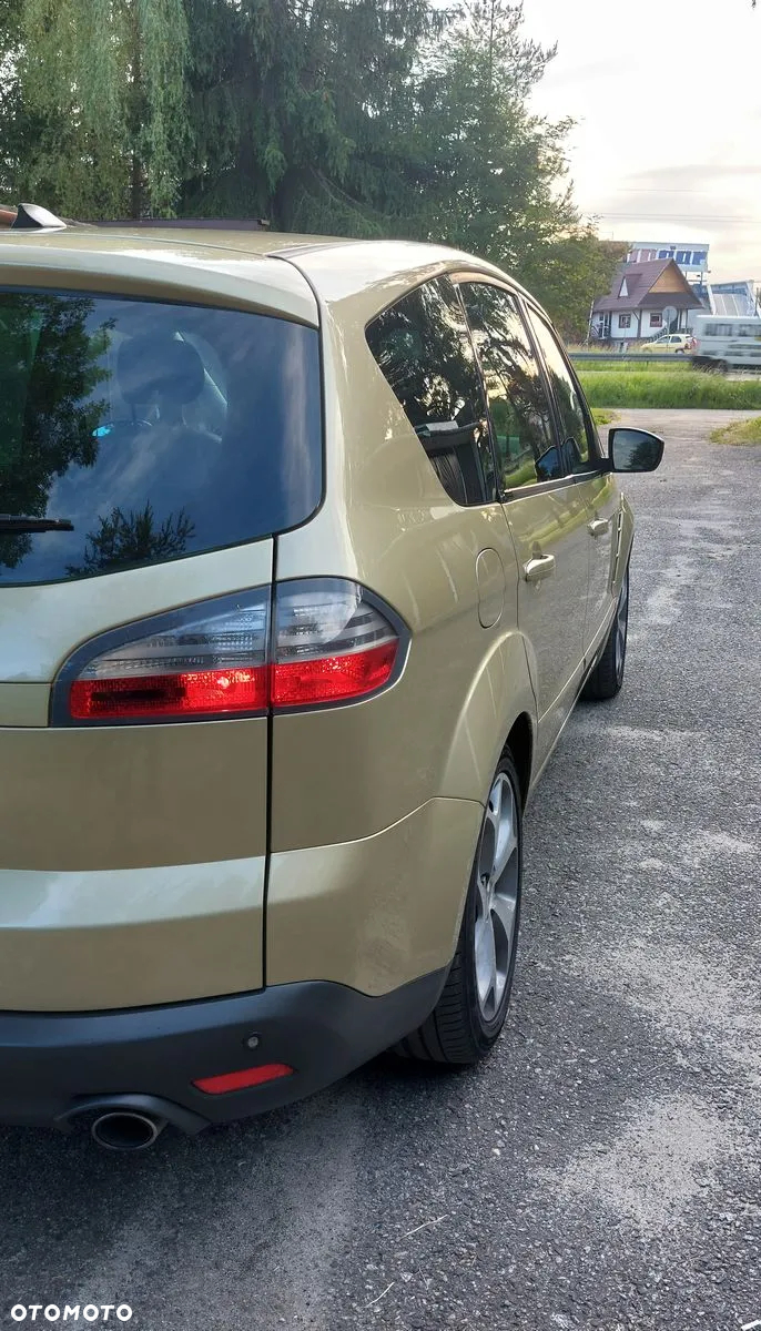 Ford S-Max 2.5 Titanium - 17
