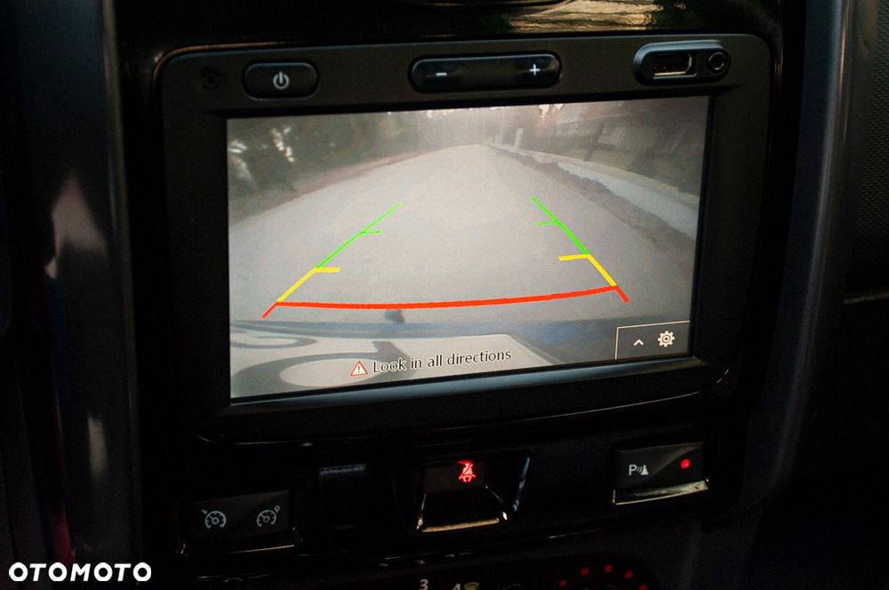 Dacia Duster dCi 110 FAP 4x2 EDC Blackshadow - 32