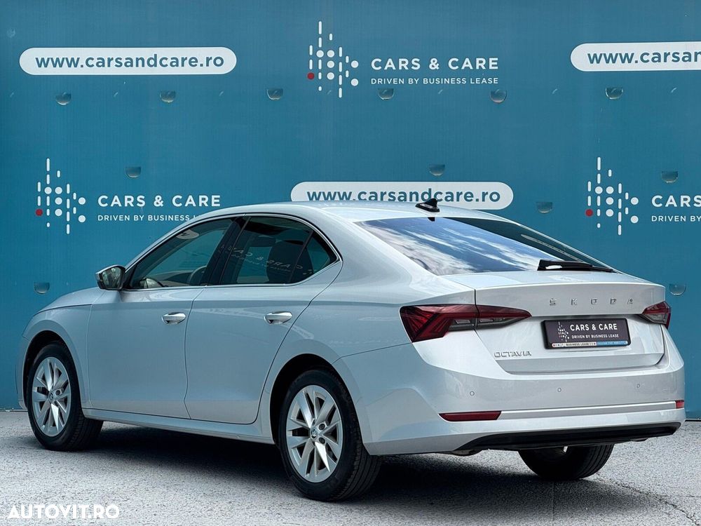Skoda Octavia 2.0 TDI DSG Style - 4