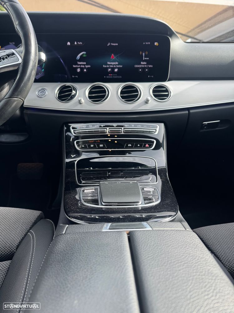 Mercedes-Benz E 300 de 4Matic 9G-TRONIC Avantgarde - 22