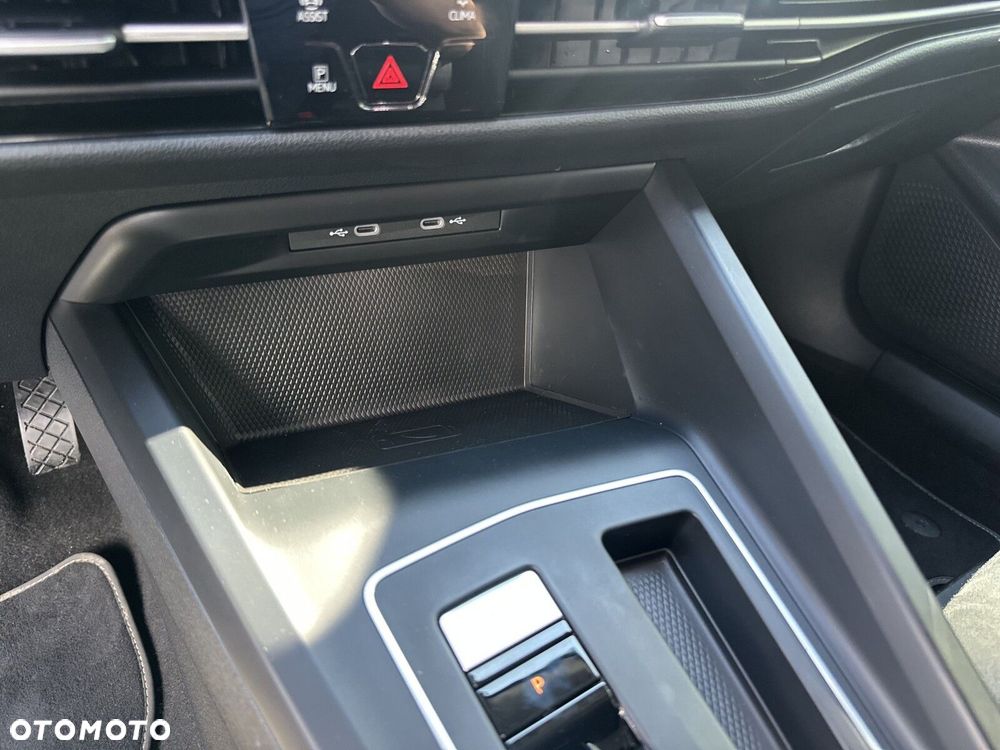 Volkswagen Golf Variant - 24