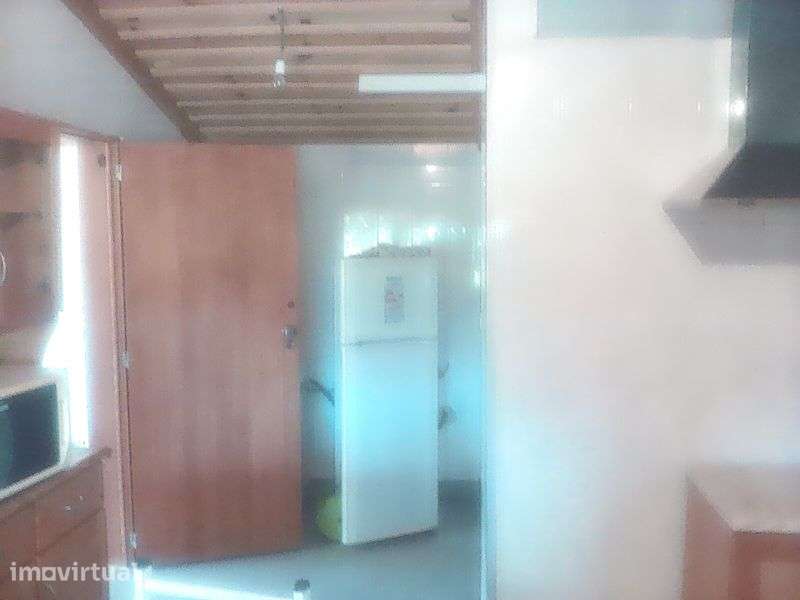 Alugo pequeno T1 - Grande imagem: 2/10
