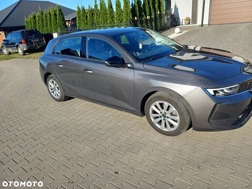 Opel Astra V 1.2 T Edition S&S - 3