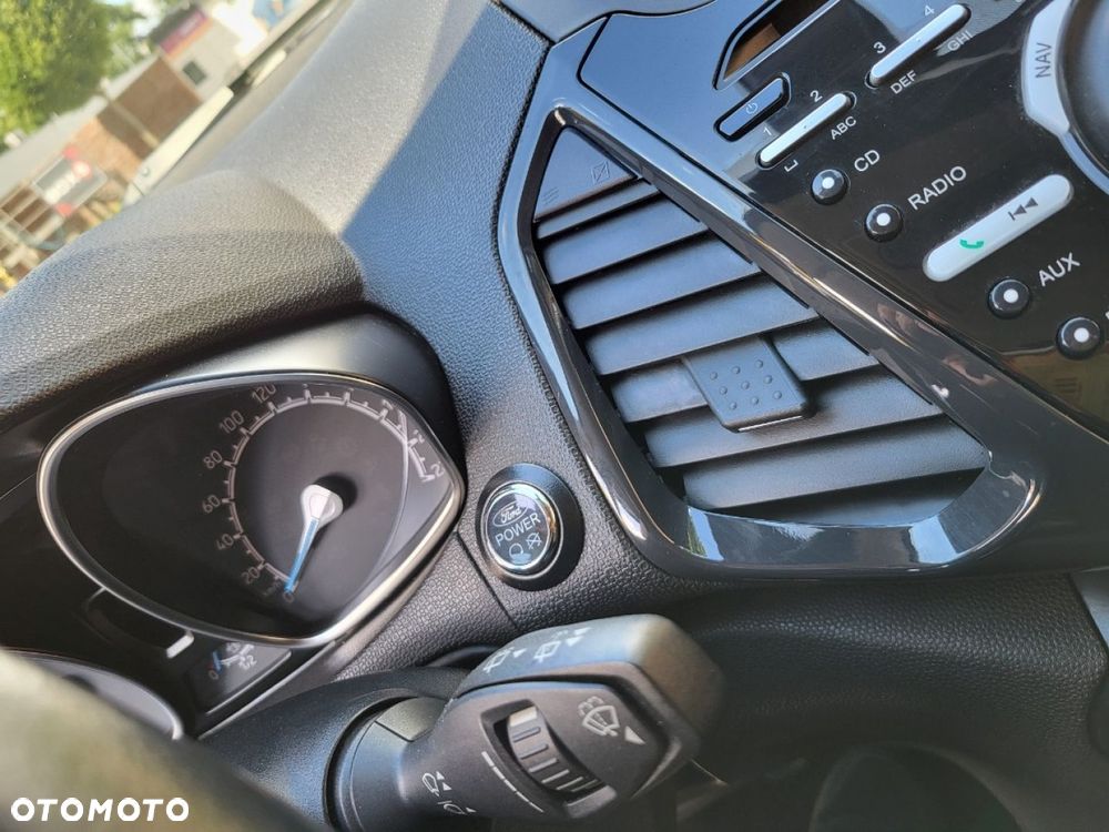 Ford EcoSport - 16