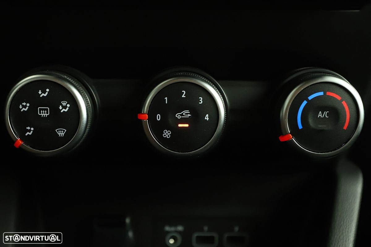 Renault Clio 1.0 TCe Evolution Bi-Fuel - 13