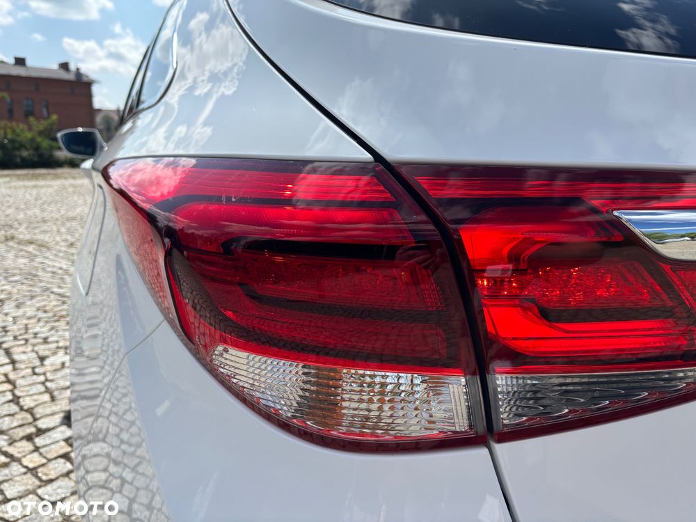 Hyundai i40 Kombi 2.0 Automatik Family+ - 38