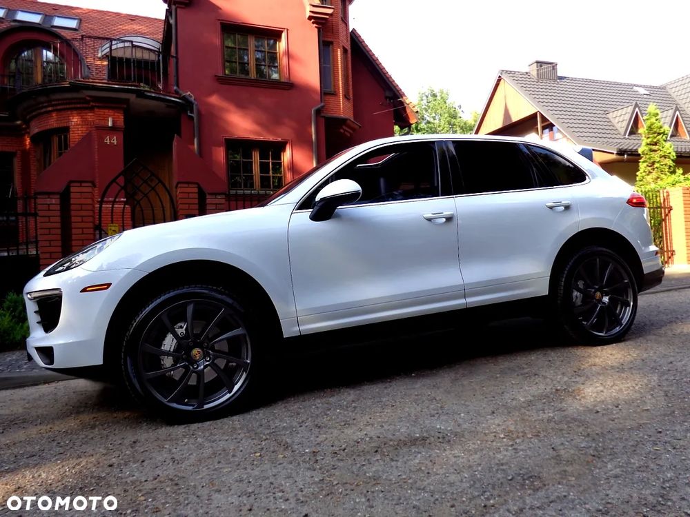 Porsche Cayenne - 30