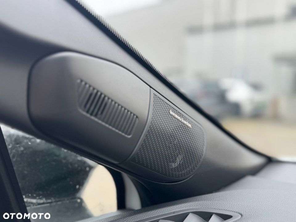 Mitsubishi Grandis - 14