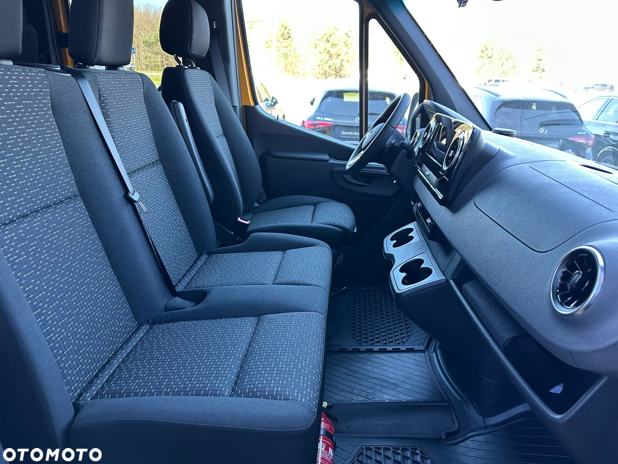 Mercedes-Benz Sprinter - 20