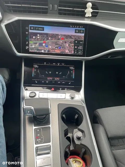 Audi A6 Avant - 11