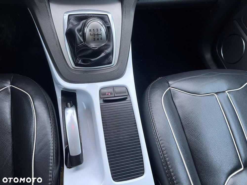 Ford Kuga 2.0 TDCi 4x4 Individual - 26