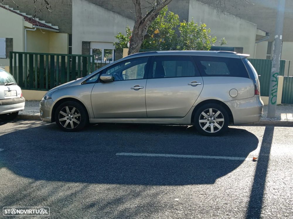 Mitsubishi Grandis 2.0 DI-D Insport - 1