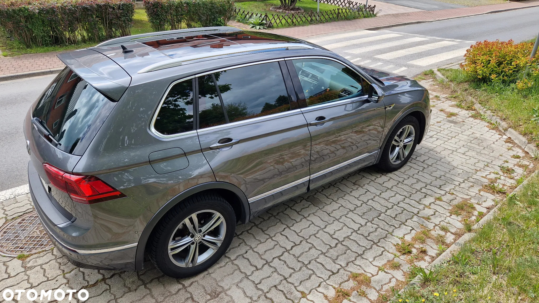 Volkswagen Tiguan 2.0 TDI SCR 4MOTION DSG Highline - 28