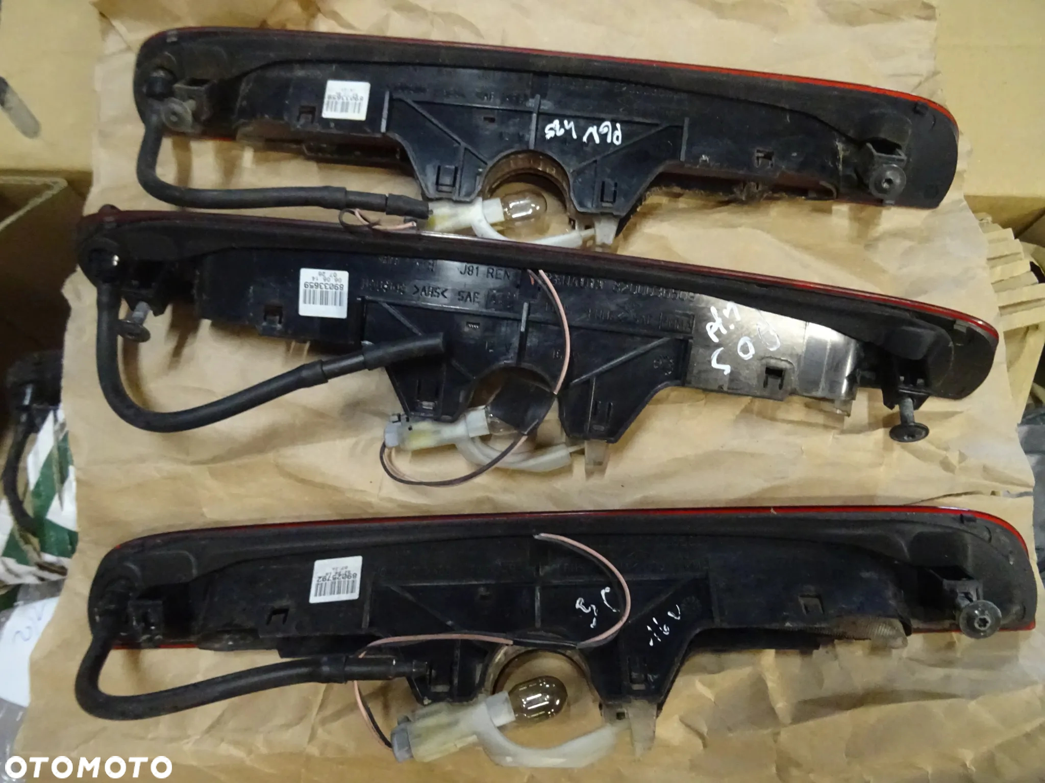 RENAULT ESPACE 4 IV SWIATLO STOP LAMPA CZESCI ROZNE - 2