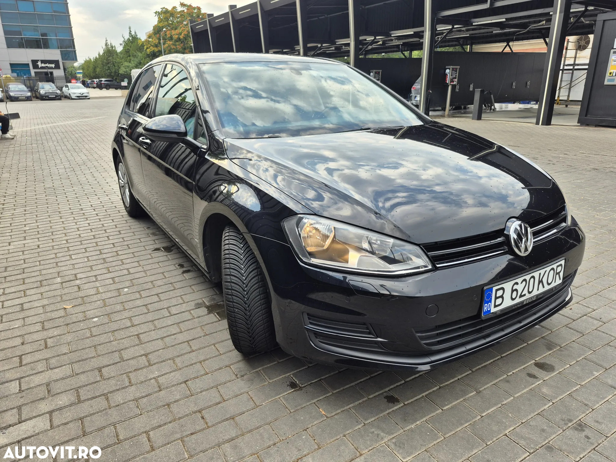 Volkswagen Golf 1.2 TSI BlueMotion Technology Comfortline - 12