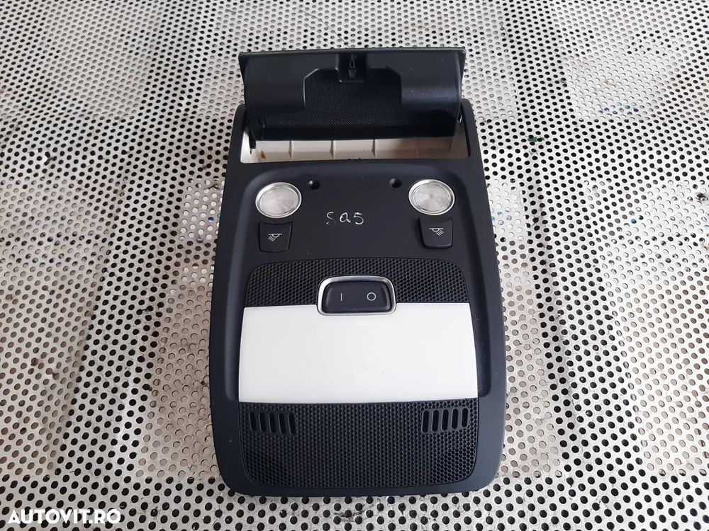 Plafoniera Audi Q5 SQ5 8TBF 8K - Dezmembrari Arad - 2